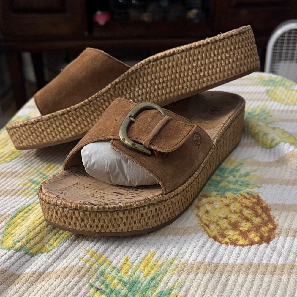 Born Sloane Platform Sandal